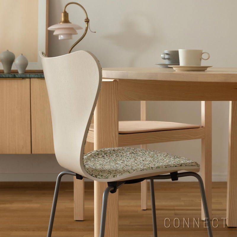 【数量限定】FRITZ HANSEN（フリッツ・ハンセン） / SERIES 7（セブンチェア）Atom Edition / ライトベージュ / カラードアッシュ / Atom 0124 / フロントパディング