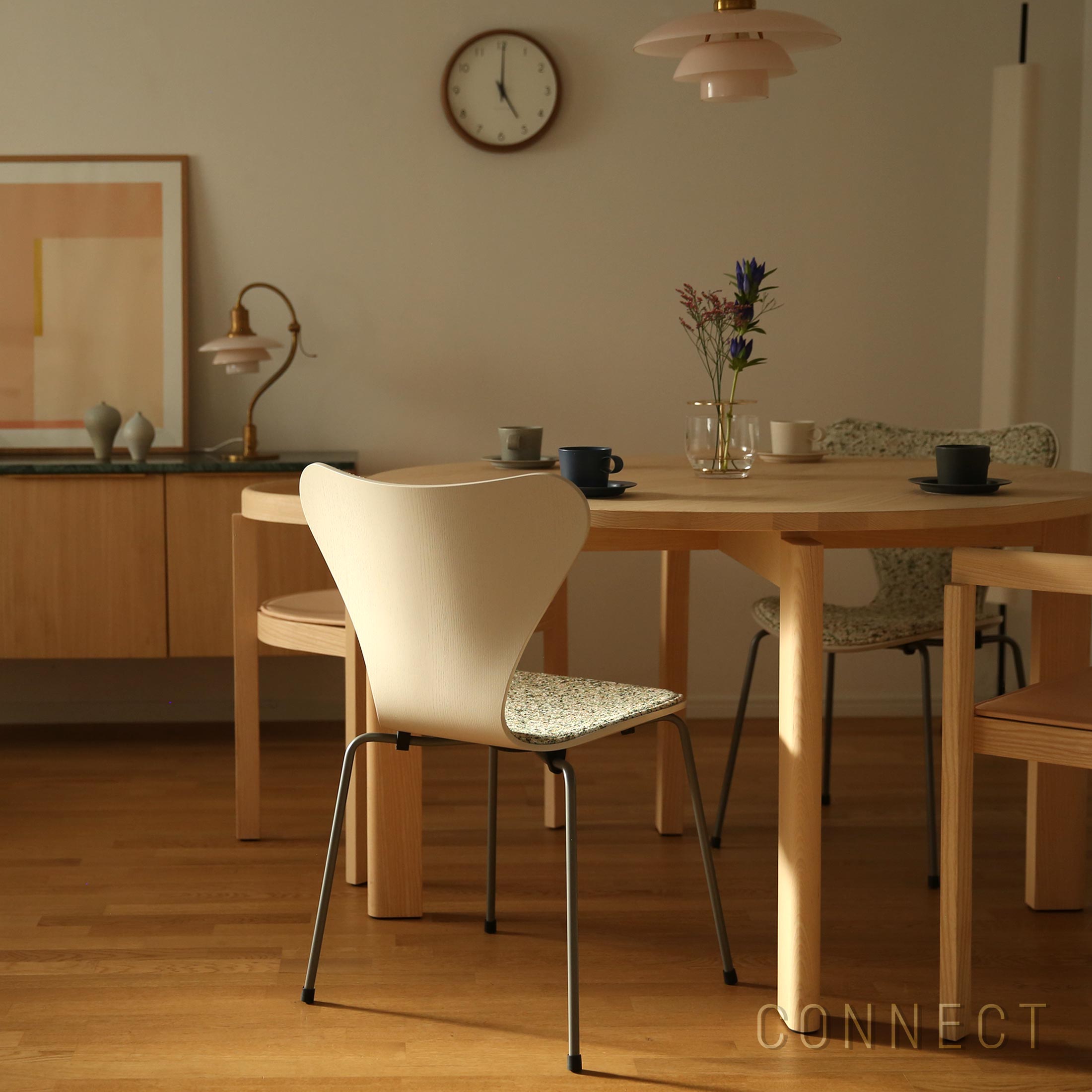 セブンチェア フロントパディング Atom FRITZ HANSEN | CONNECT
