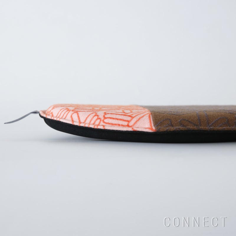 【一点もの】MELLEM（メレム） / Kvadrat（クヴァドラ） / ラウンドシートクッション / Stick Tree（スティックツリー） アソート / 全6色 / クッション