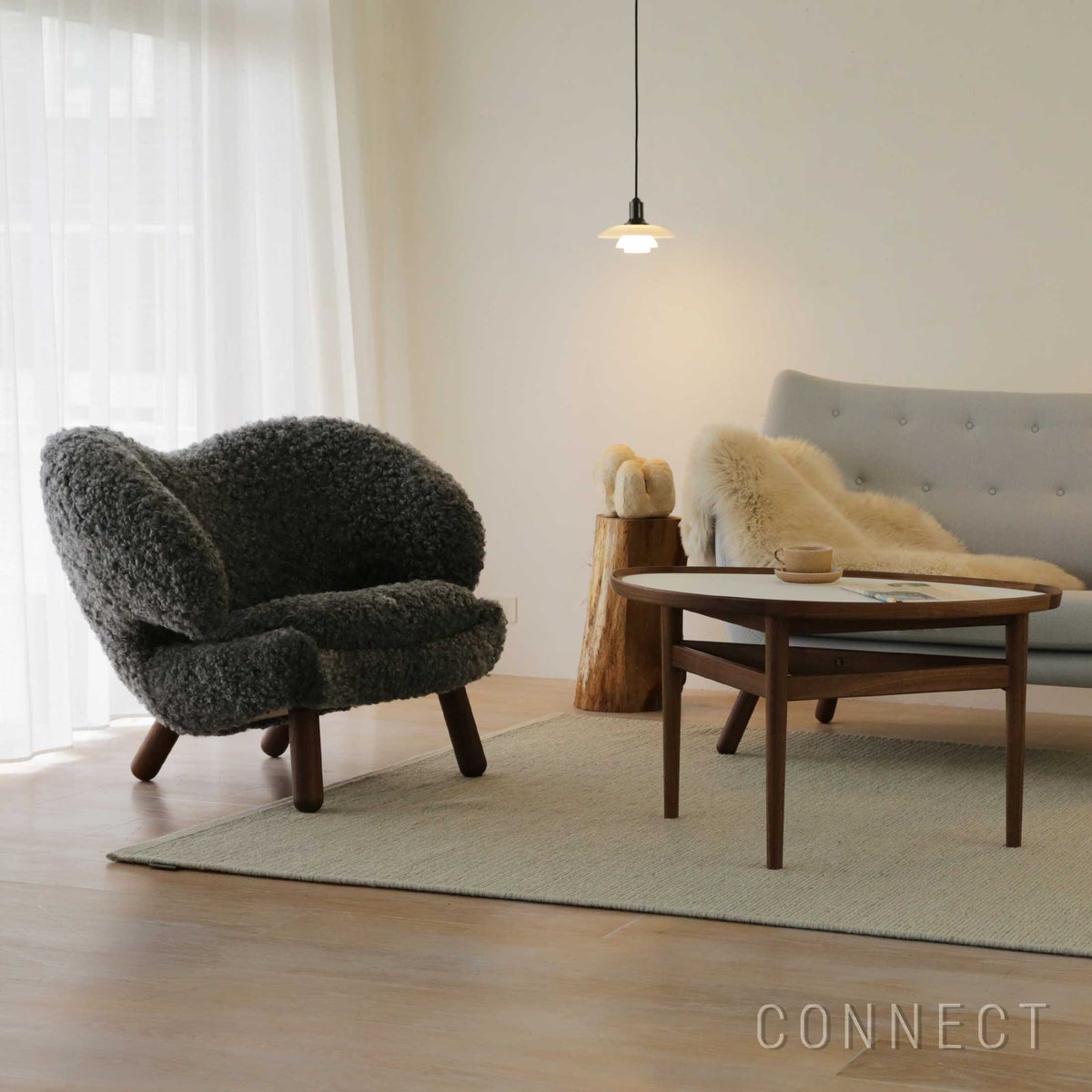 HOUSE OF FINN JUHL（ハウス・オブ・フィンユール） / PELICAN CHAIR W（ペリカンチェア） / ウォルナット材・オイル仕上げ / in Gotland Sheepskin returns